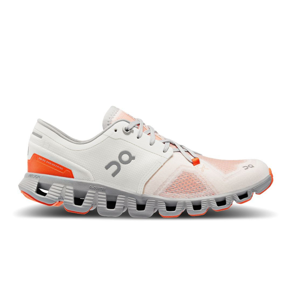 SOULIERS SPORT - CLOUD X 3 IVORY - On